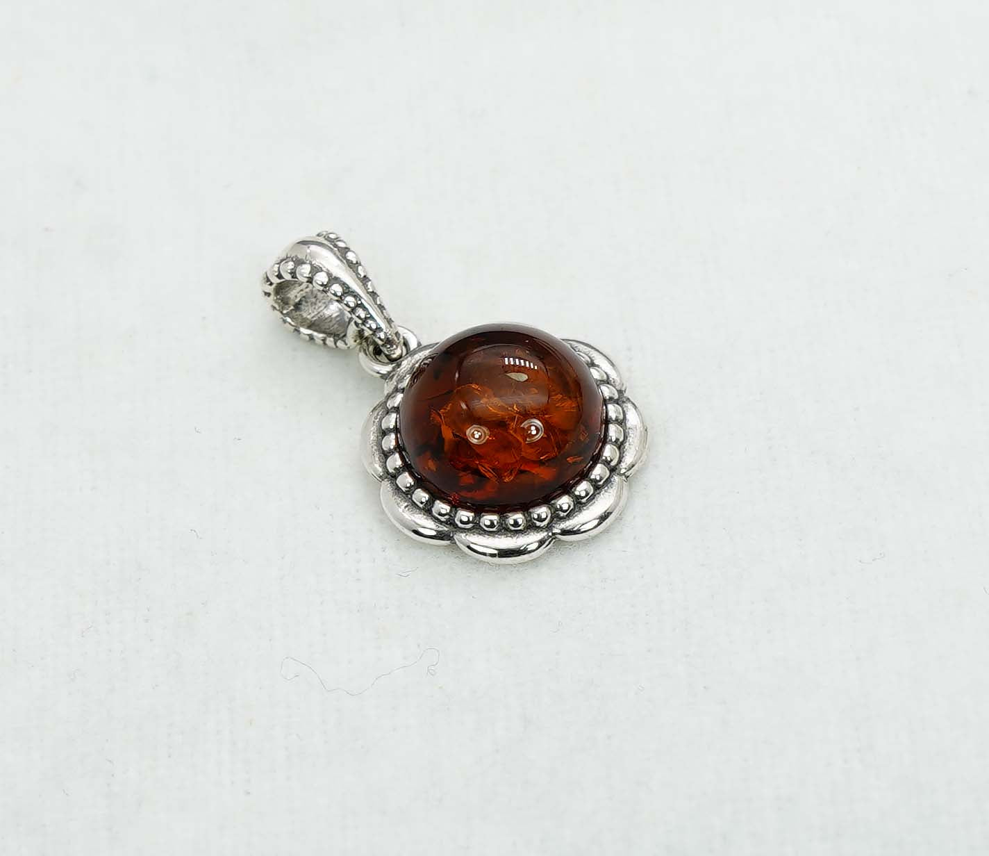 925 Solid Sterling Silver Natural Baltic Amber Pendant 2.1  Gram