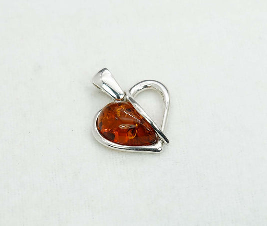 925 Solid Sterling Silver Natural Baltic Amber Pendant 2.3 Gram