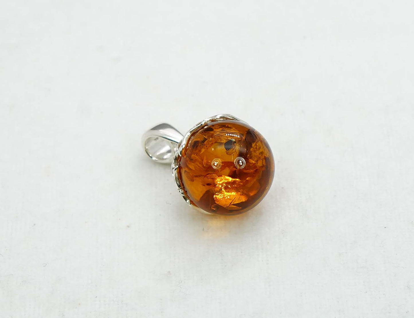 925 Solid Sterling Silver Natural Baltic Amber Pendant 3.4 Gram