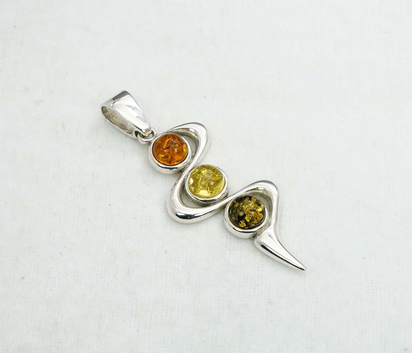 925 Solid Sterling Silver Natural Baltic Amber Pendant 5.1 Gram