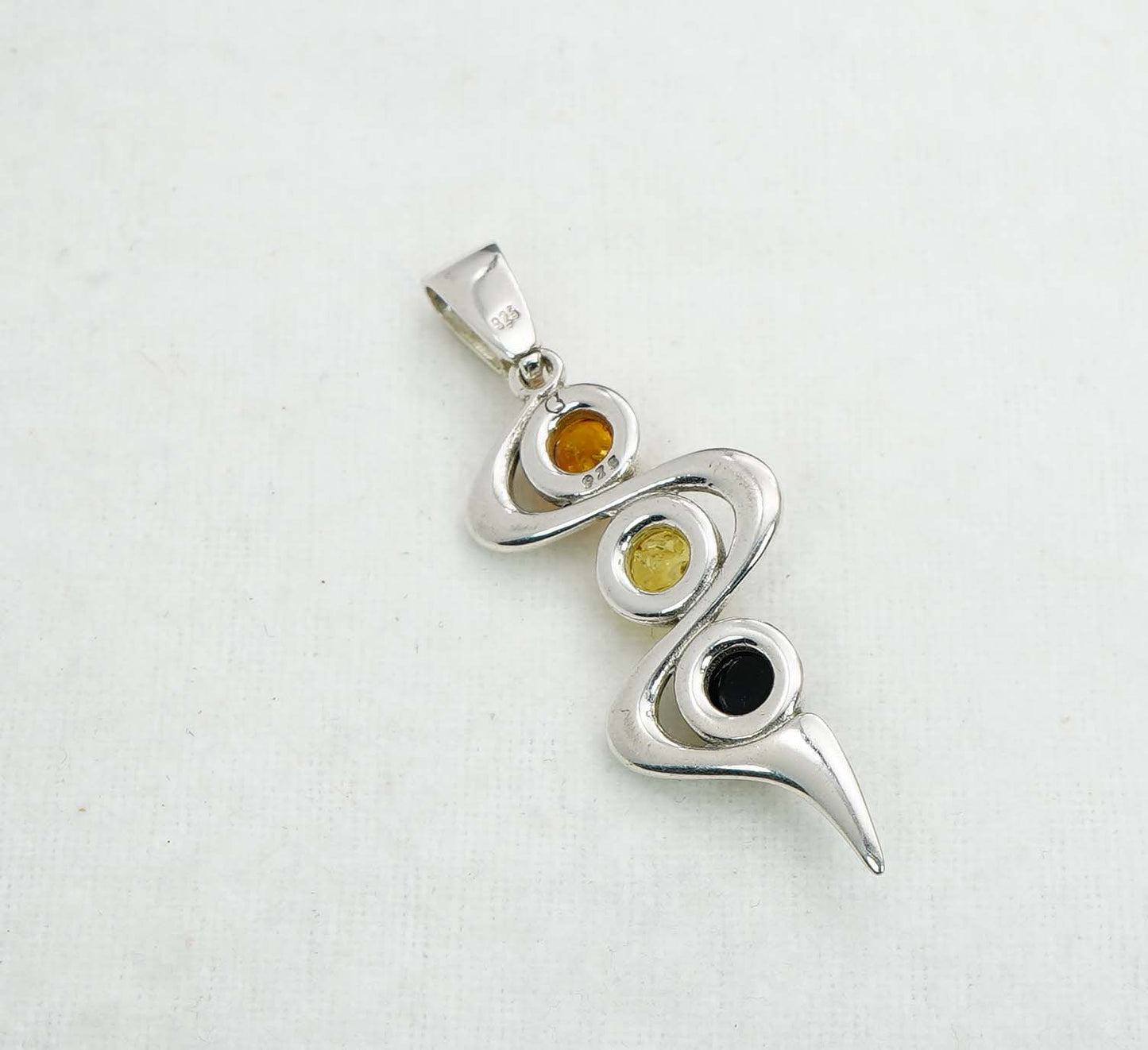 925 Solid Sterling Silver Natural Baltic Amber Pendant 5.1 Gram