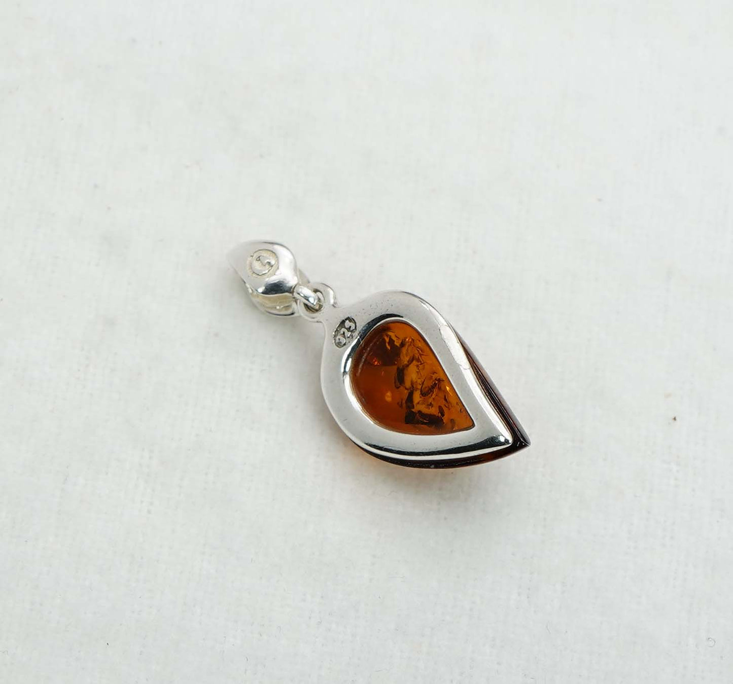 925 Solid Sterling Silver Natural Baltic Amber Pendant 2 Gram