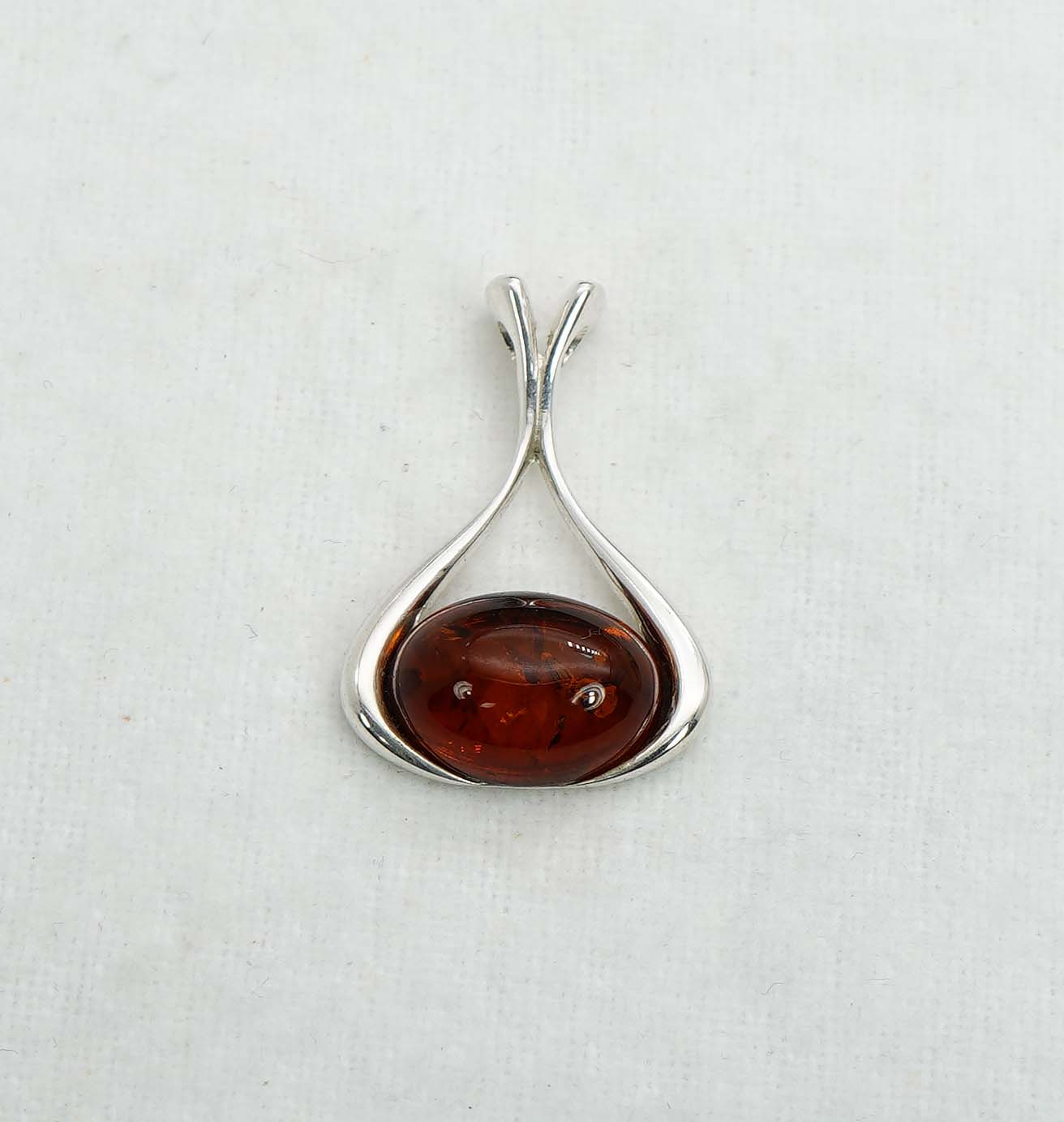 925 Solid Sterling Silver Natural Baltic Amber Pendant 2.6 Gram