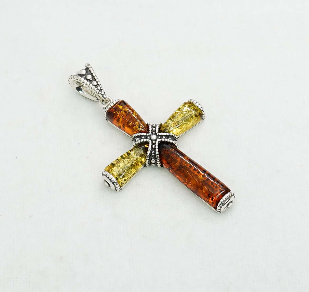925 Solid Sterling Silver Natural Baltic Amber Pendant 5.4.Gram
