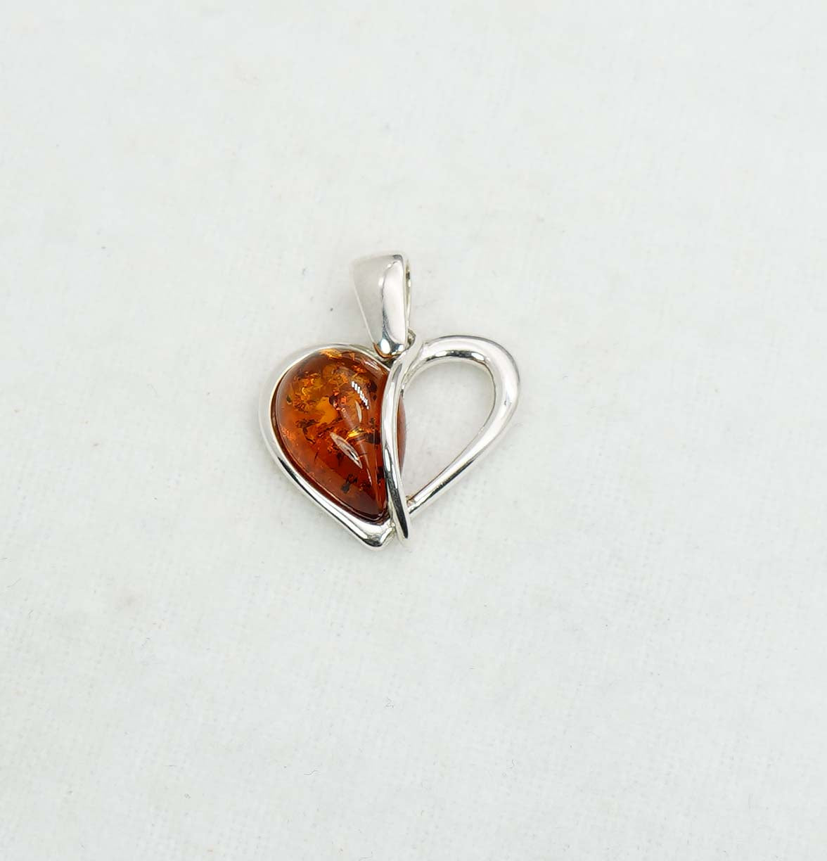 925 Solid Sterling Silver Natural Baltic Amber Pendant 2.3 Gram