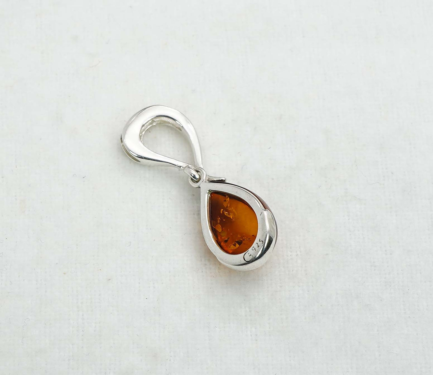 925 Solid Sterling Silver Natural Baltic Amber Pendant 2.3 Gram