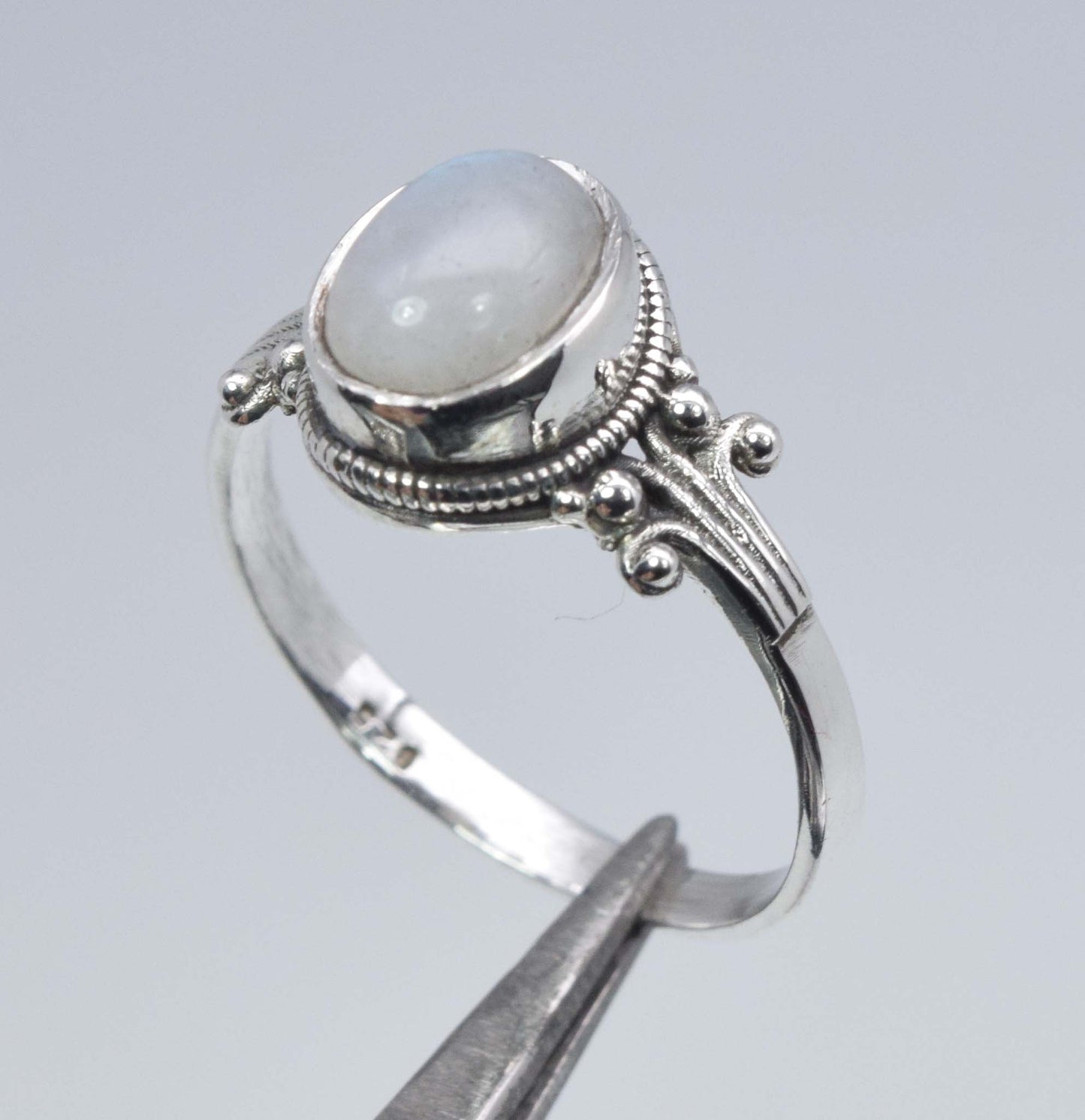 925 Sterling Silver Designer Ring - 3.5 Gram