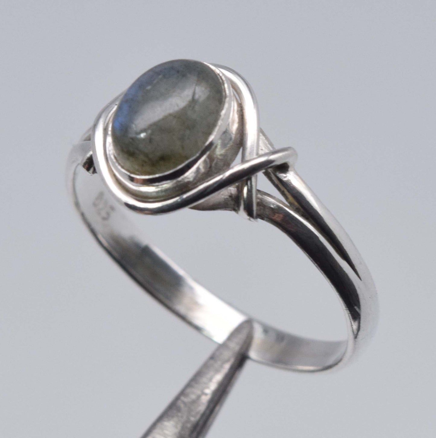 925 Sterling Silver Designer Ring - 3 Gram