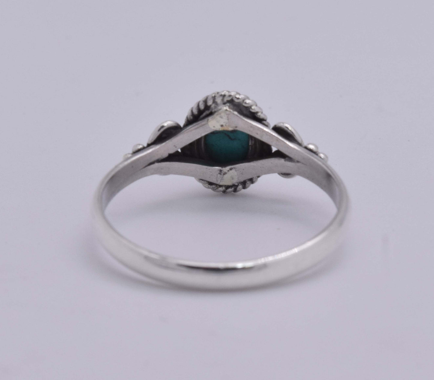 925 Solid Sterling Silver Ring - 2.3 Grams