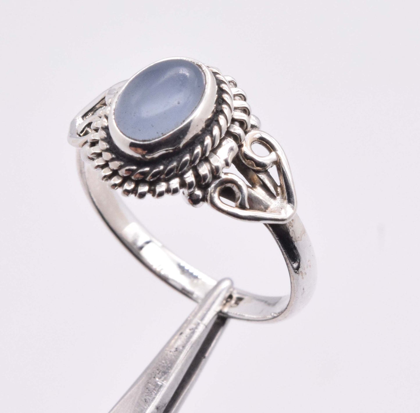 925 Solid Sterling Silver Designer Ring - 2 Grams