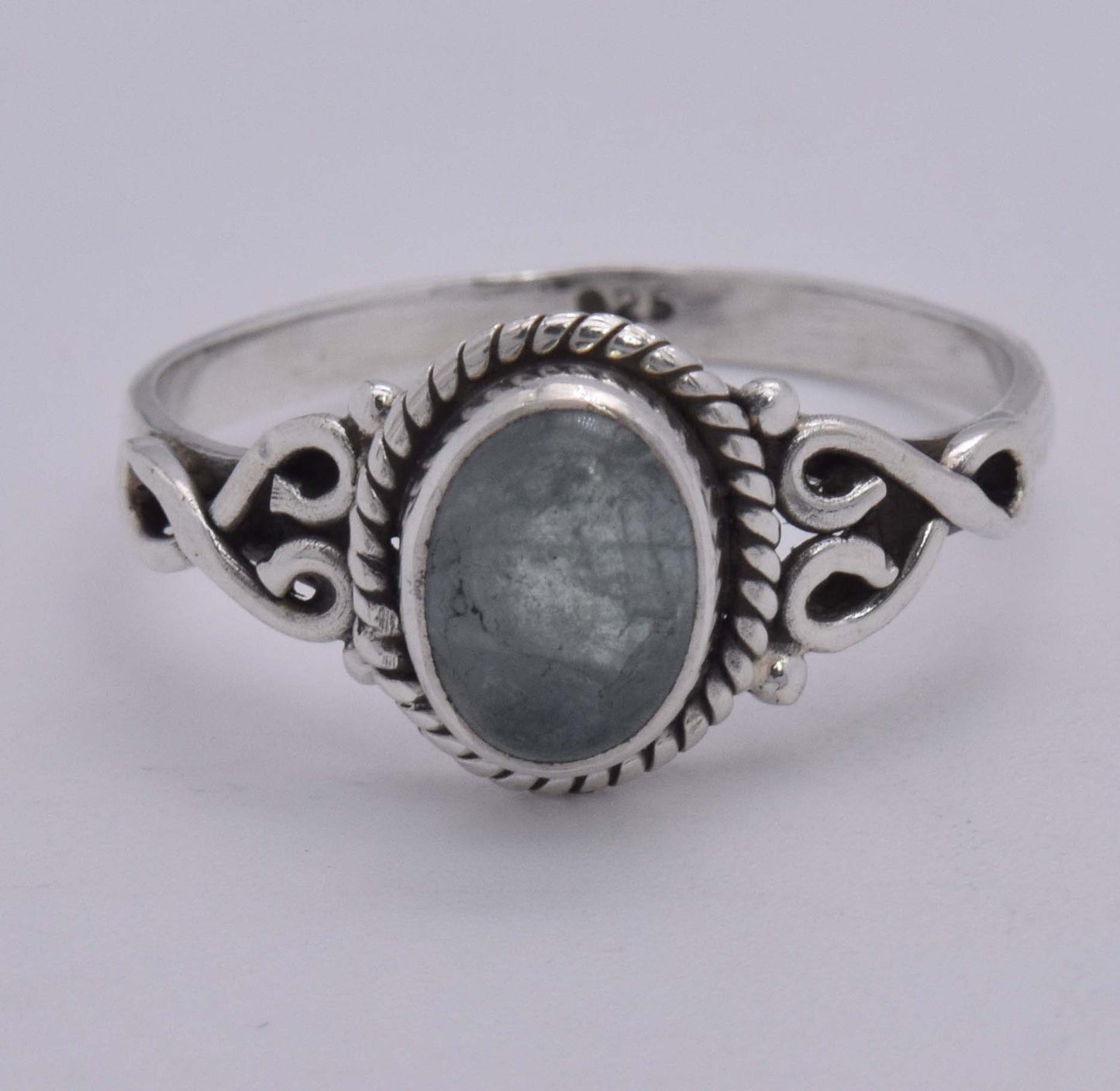 925 Solid Sterling Silver Designer Ring - 2.5 Grams