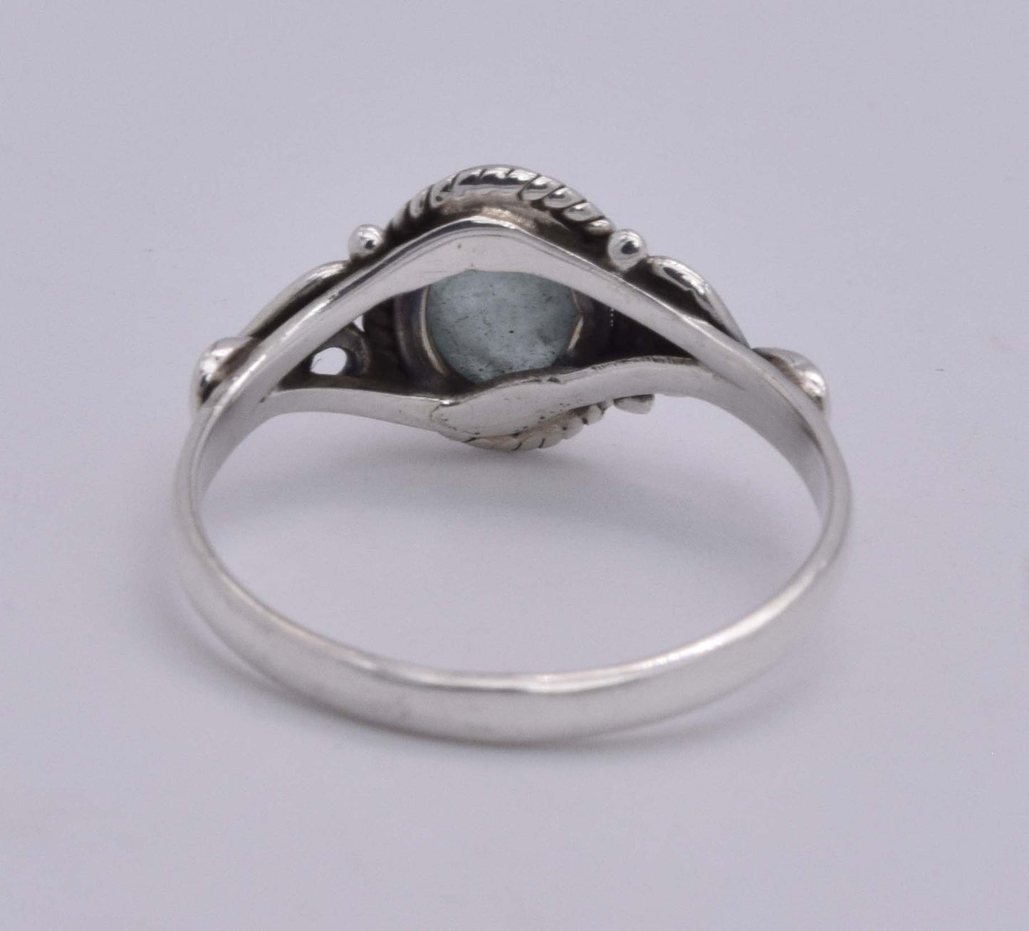 925 Solid Sterling Silver Designer Ring - 2.5 Grams