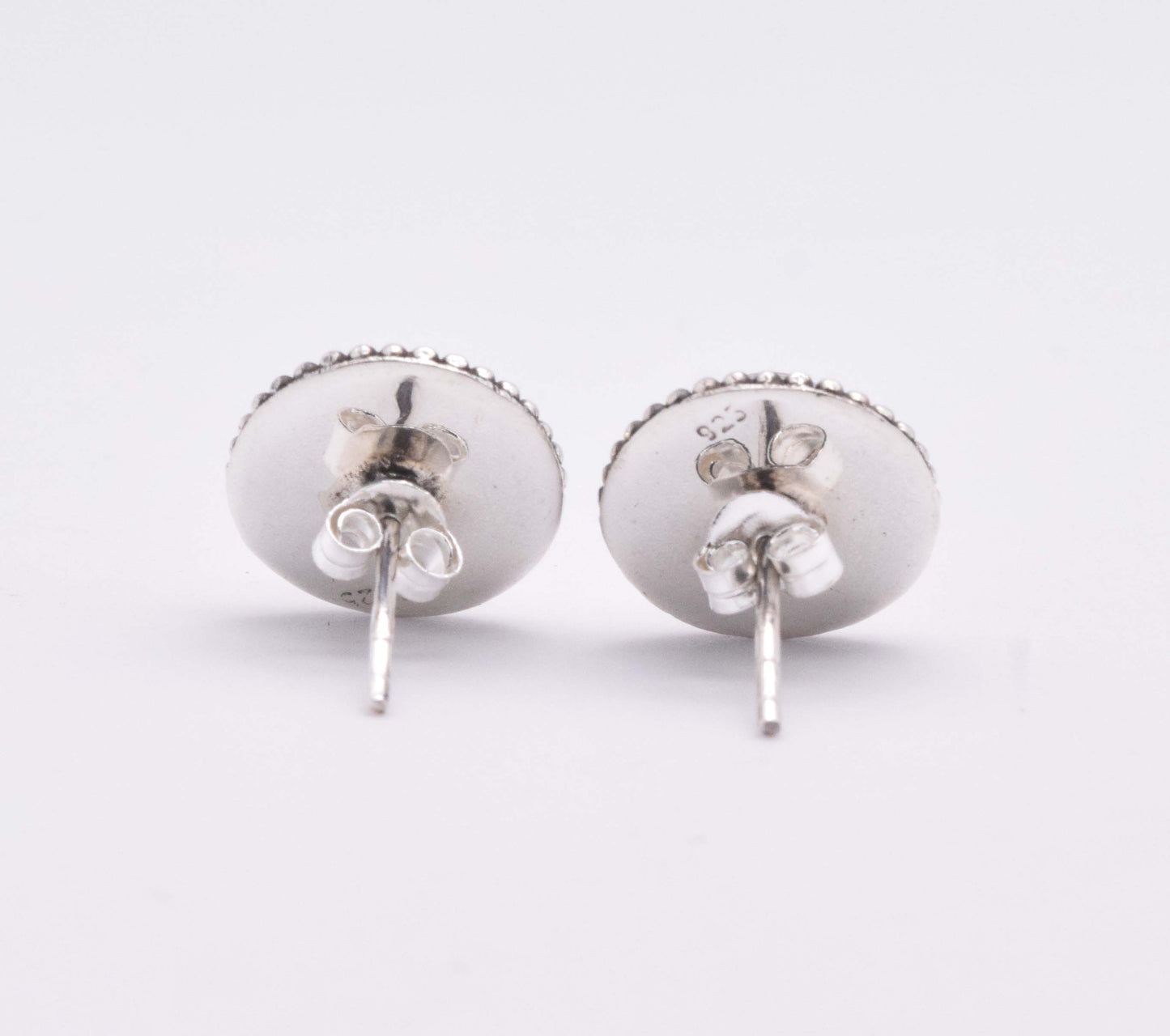 925 Solid Sterling Silver Designer Stud Earring - 2.8 Grams