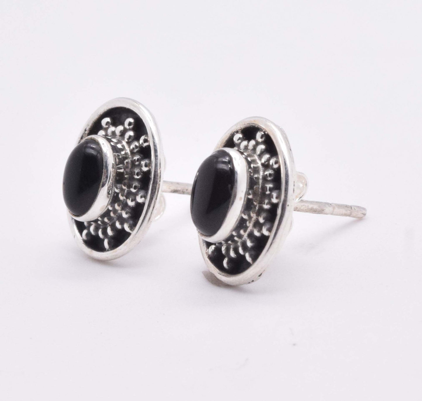 925 Solid Sterling Silver Designer Stud Earring - 2.6 Grams