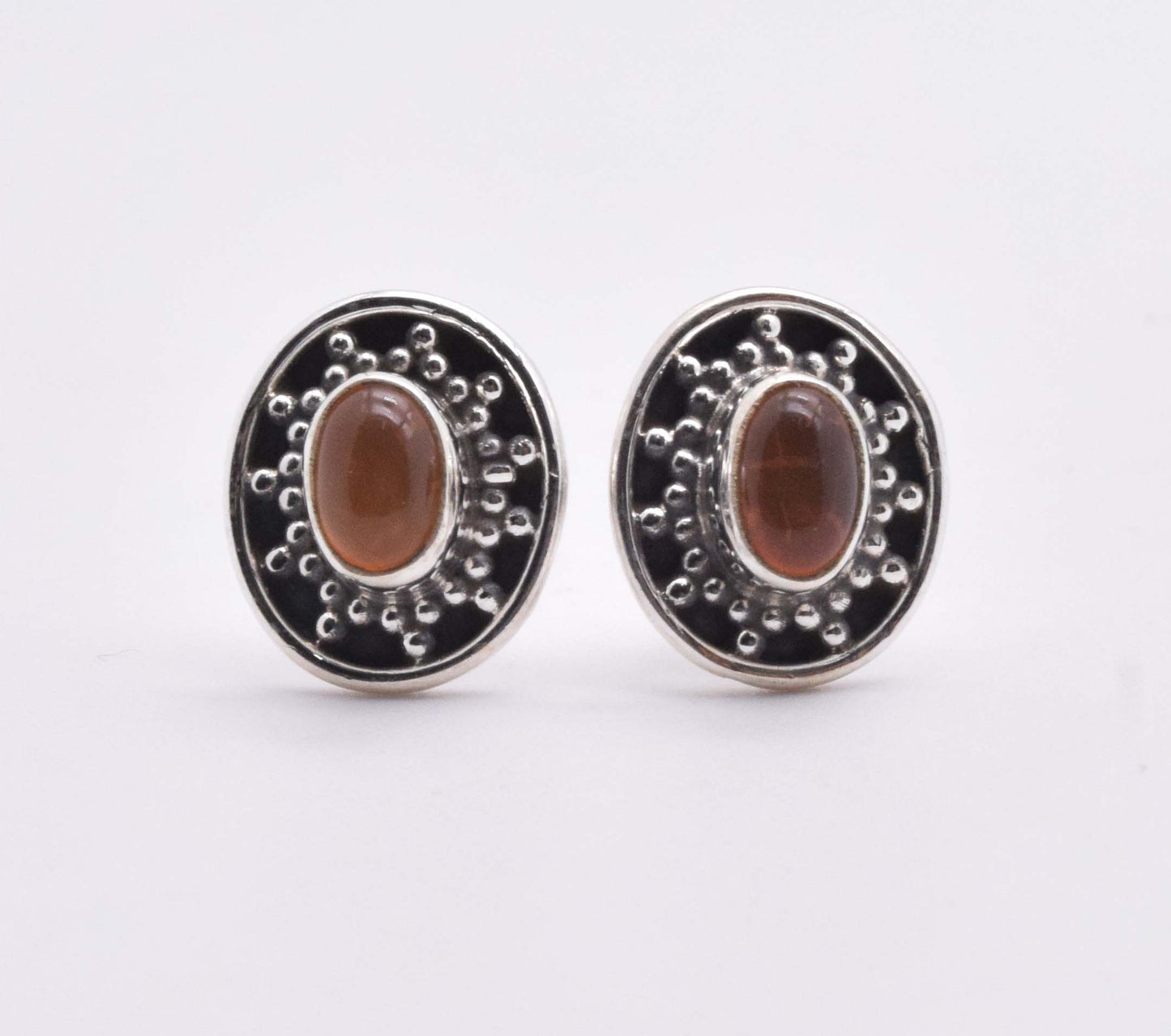 925 Solid Sterling Silver Designer Stud Earring - 2.6 Grams