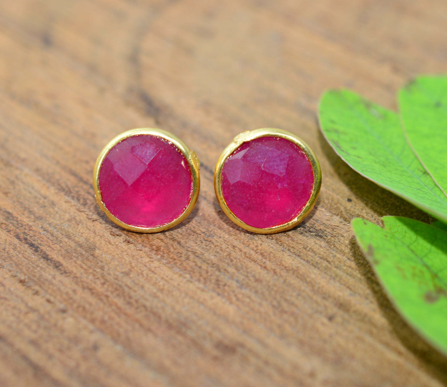 925 STERLING 24CT GOLD OVERLAY CUT Simulated Ruby STUD EARRING