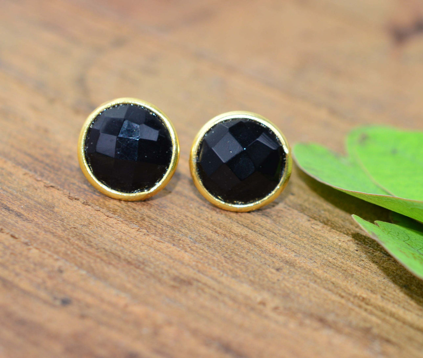 925 SOLID STERLING SILVER 24CT GOLD OVERLAY CUT BLACK ONYX STUD EARRING