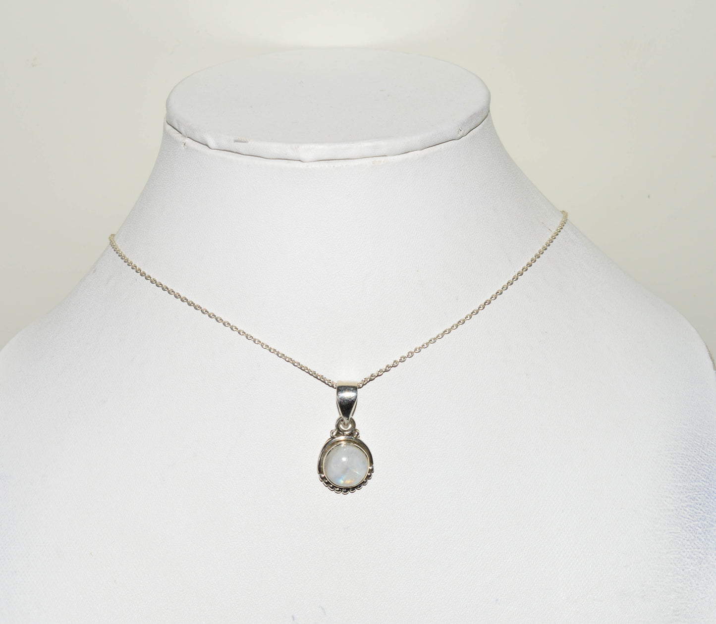 925 SOLID STERLING SILVER WHITE RAINBOW MOONSTONE CHAIN PENDANT