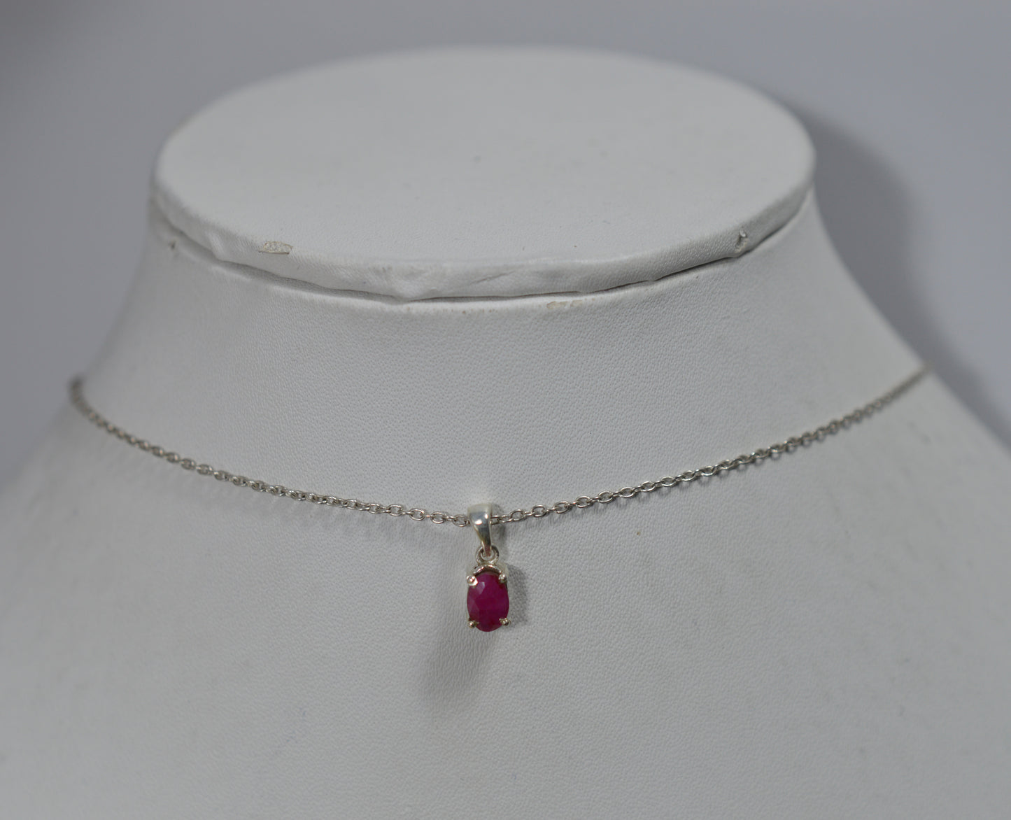 925 SOLID STERLING CUT Simulated Ruby CHAIN PENDANT -18.5 INCH