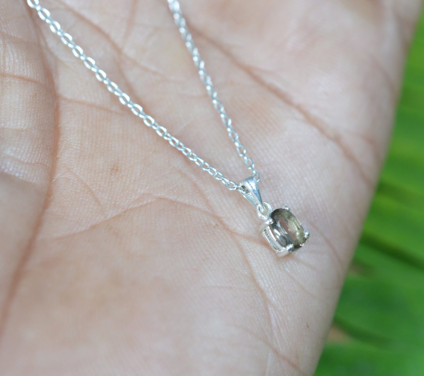 925 SOLID STERLING SILVER SMOKY QUARTZ CHAIN PENDANT - 18.5 INCH