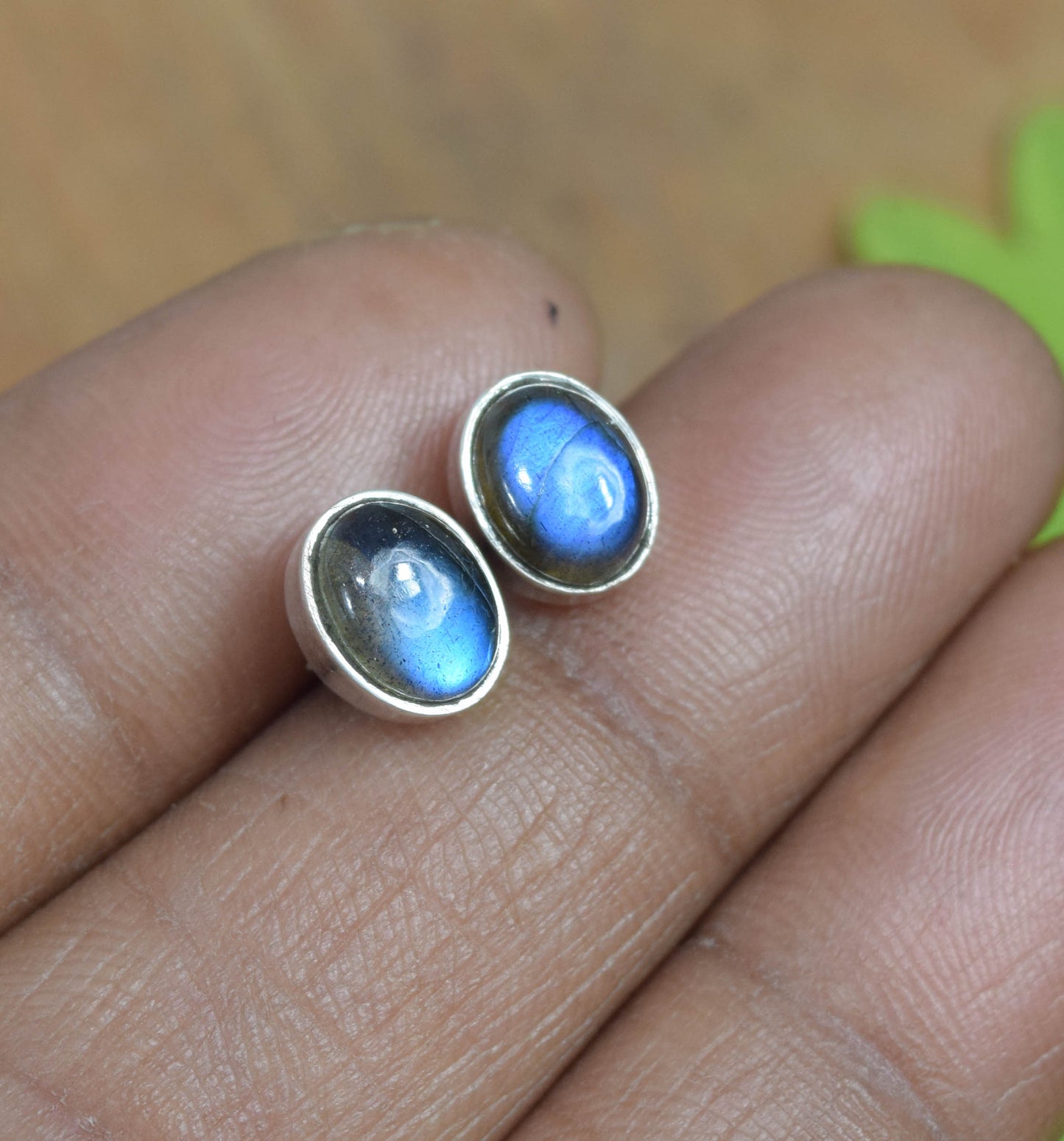 925 SOLID STERLING SILVER LABRADORITE STUD EARRING