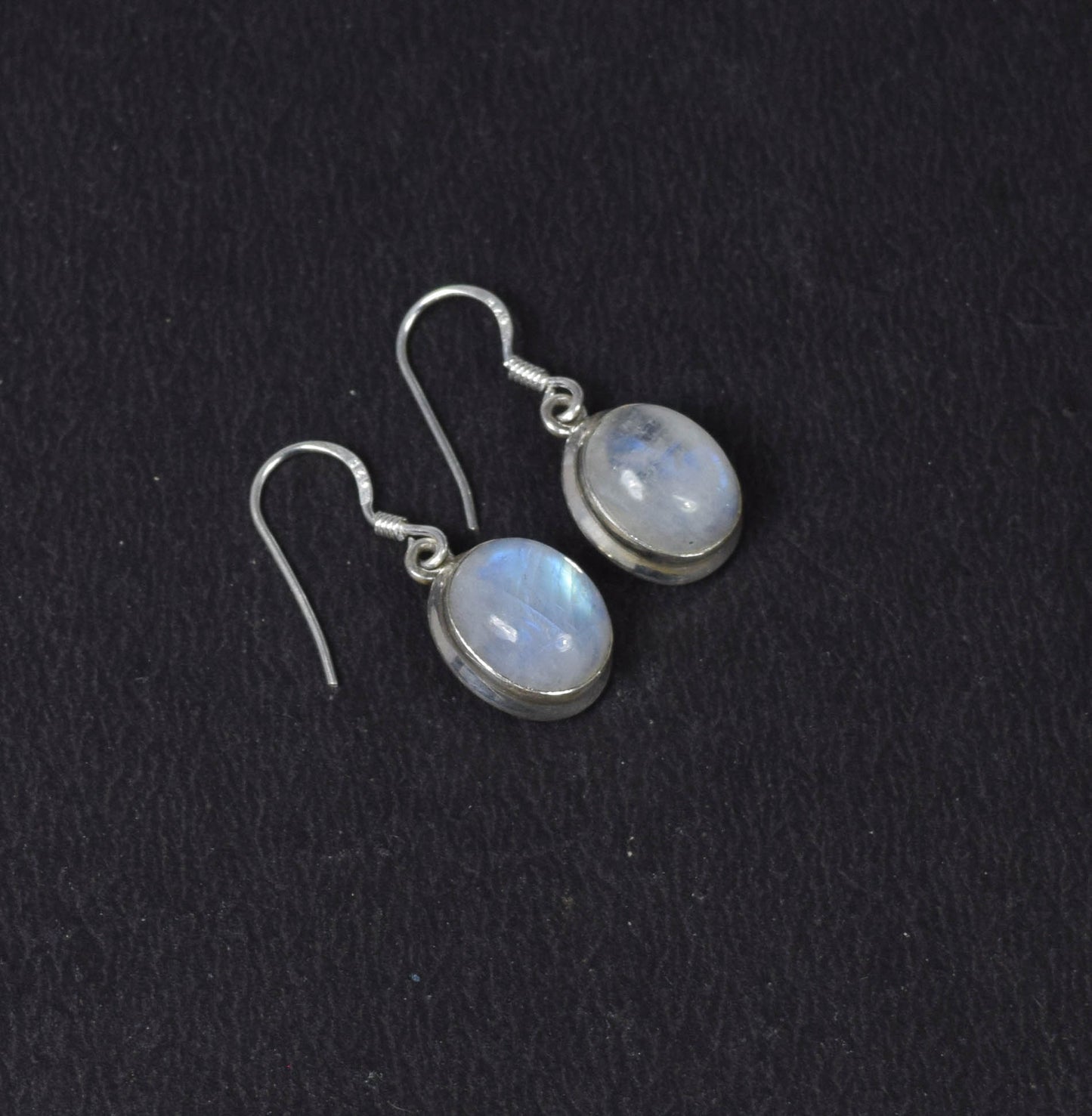 925 Solid Sterling Silver Hook Earring - 4 Grams