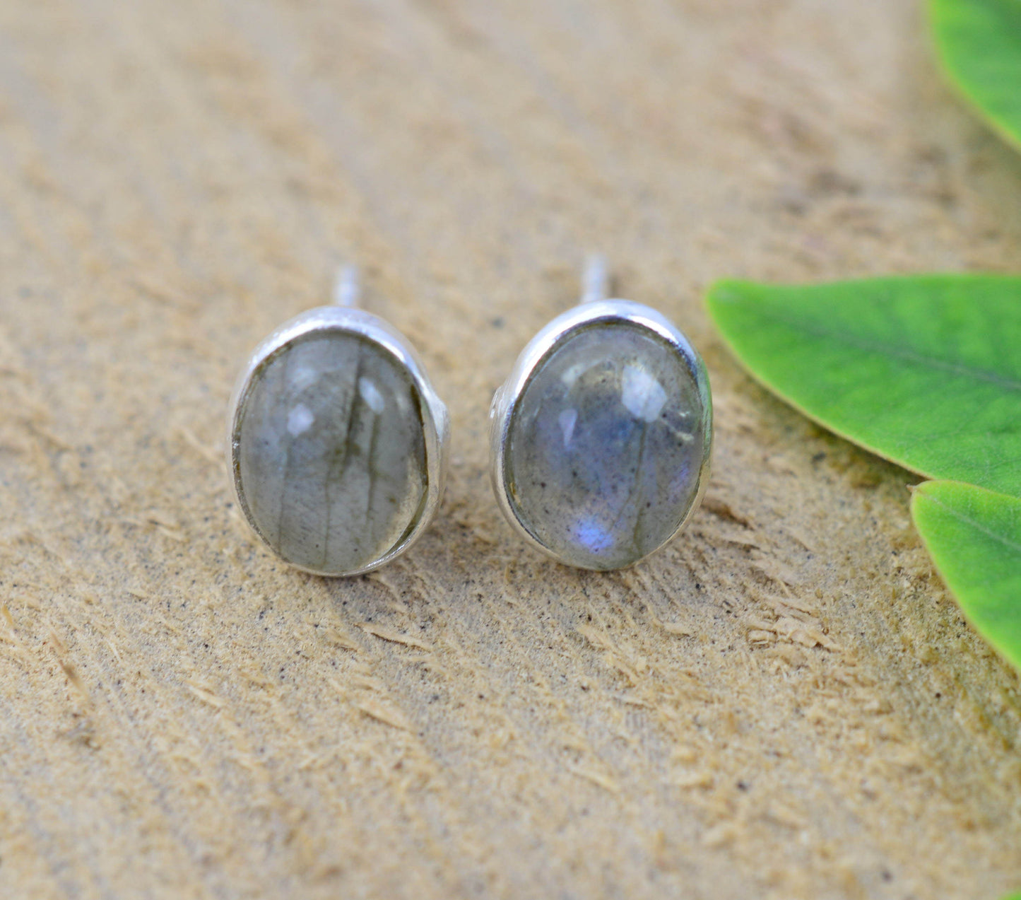 925 SOLID STERLING SILVER LABRADORITE STUD EARRING