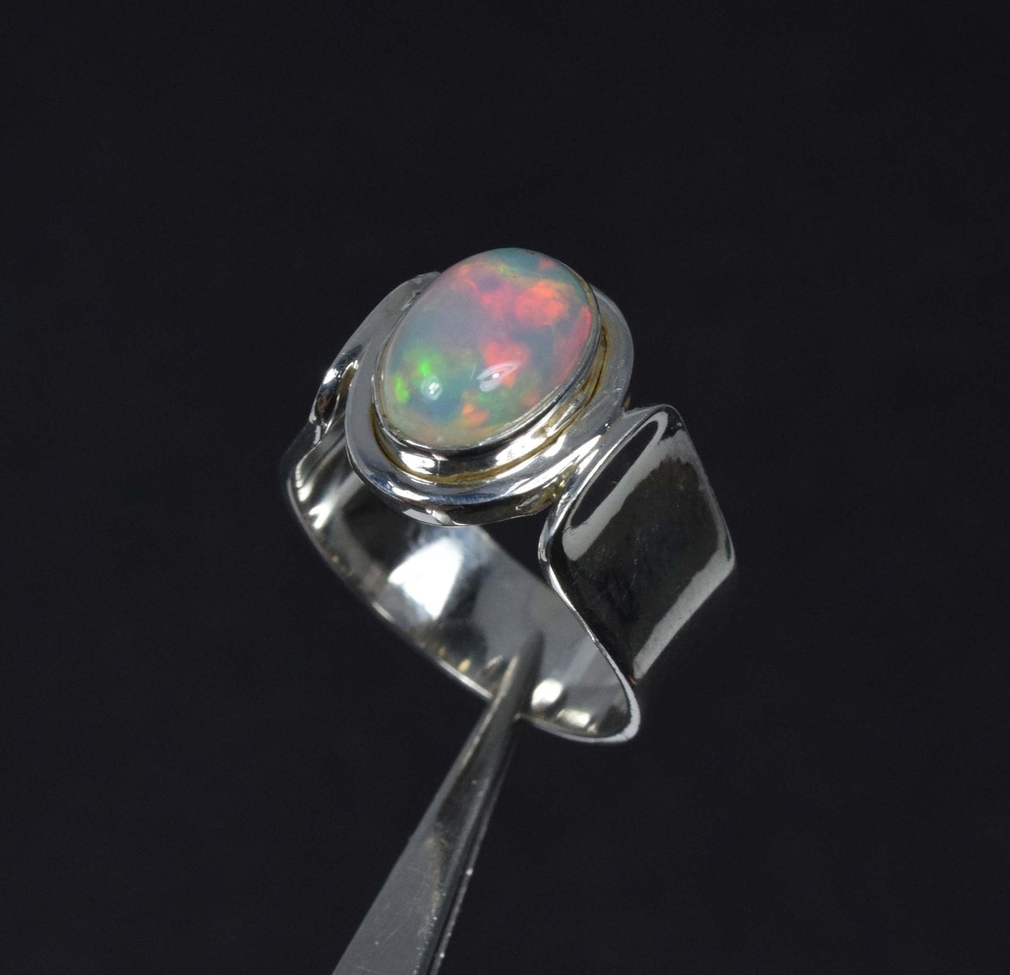 925 Solid Sterling Silver Natural Ethiopian Opal Ring - 6 Grams