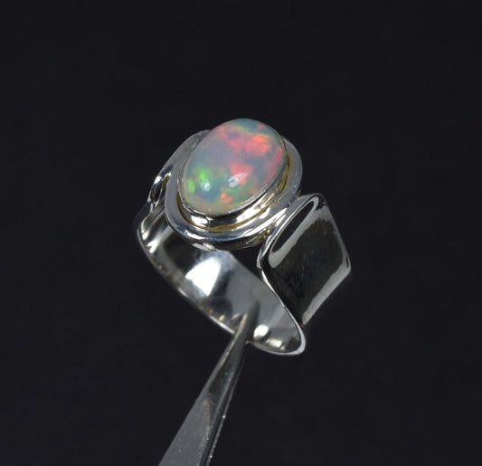 925 Solid Sterling Silver Natural Ethiopian Opal Ring - 6 Grams