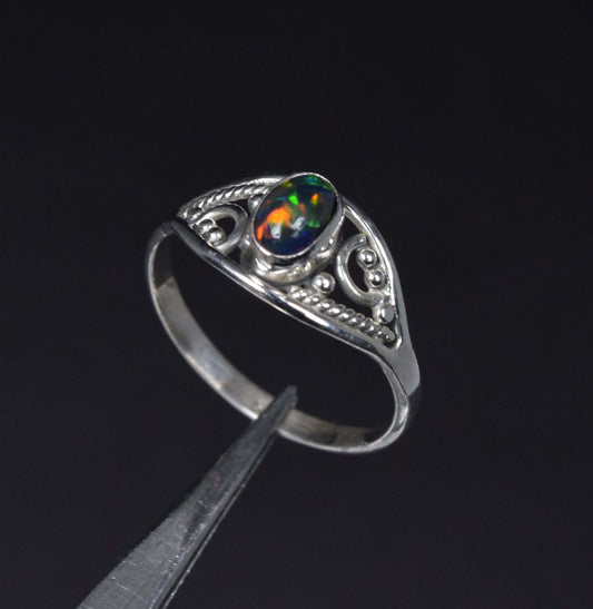 925 Solid Sterling Silver Natural Black Ethiopian Opal Plaster Ring - 1.7 Grams