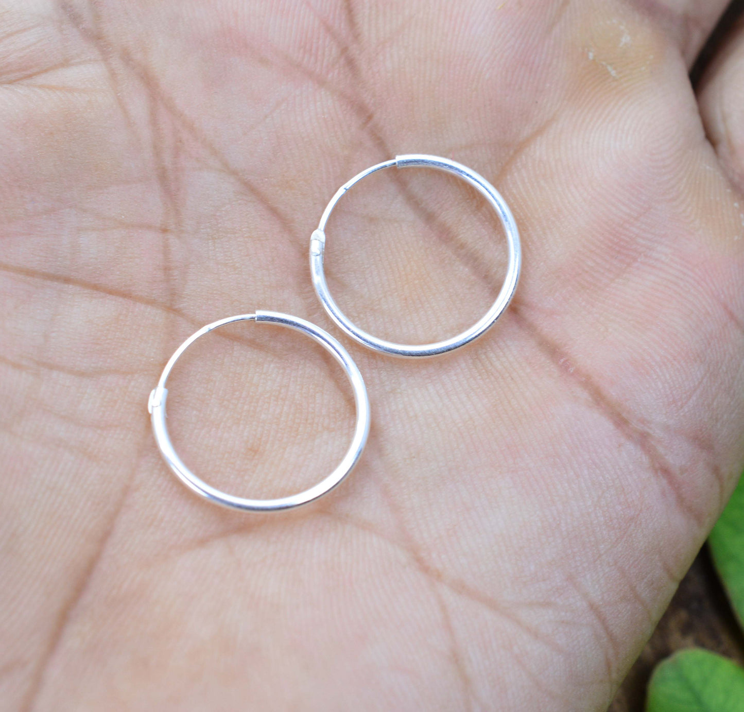 925 Solid Sterling Silver Plain Hoop Earring - 0.6 Grams