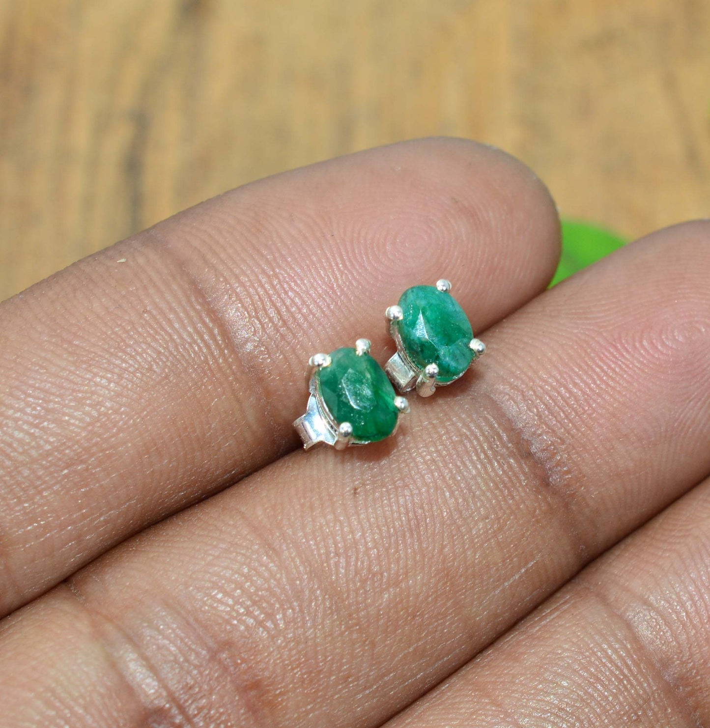 925 SOLID STERLING SILVER GREEN Simulated Emerald STUD EARRING LOT