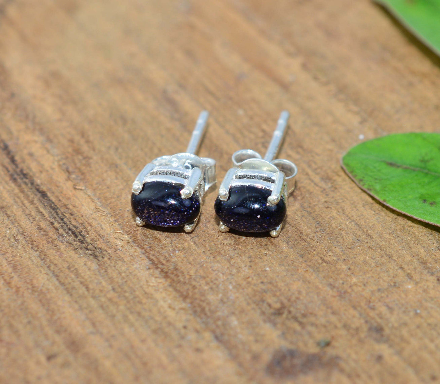 925 SOLID STERLING SILVER BLUE SUNSTONE STUD EARRING