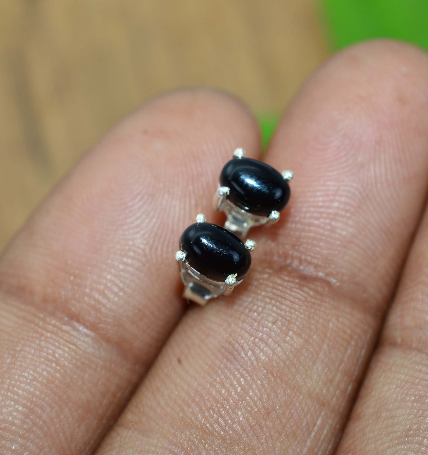 925 SOLID STERLING SILVER BLACK ONYX STUD EARRING