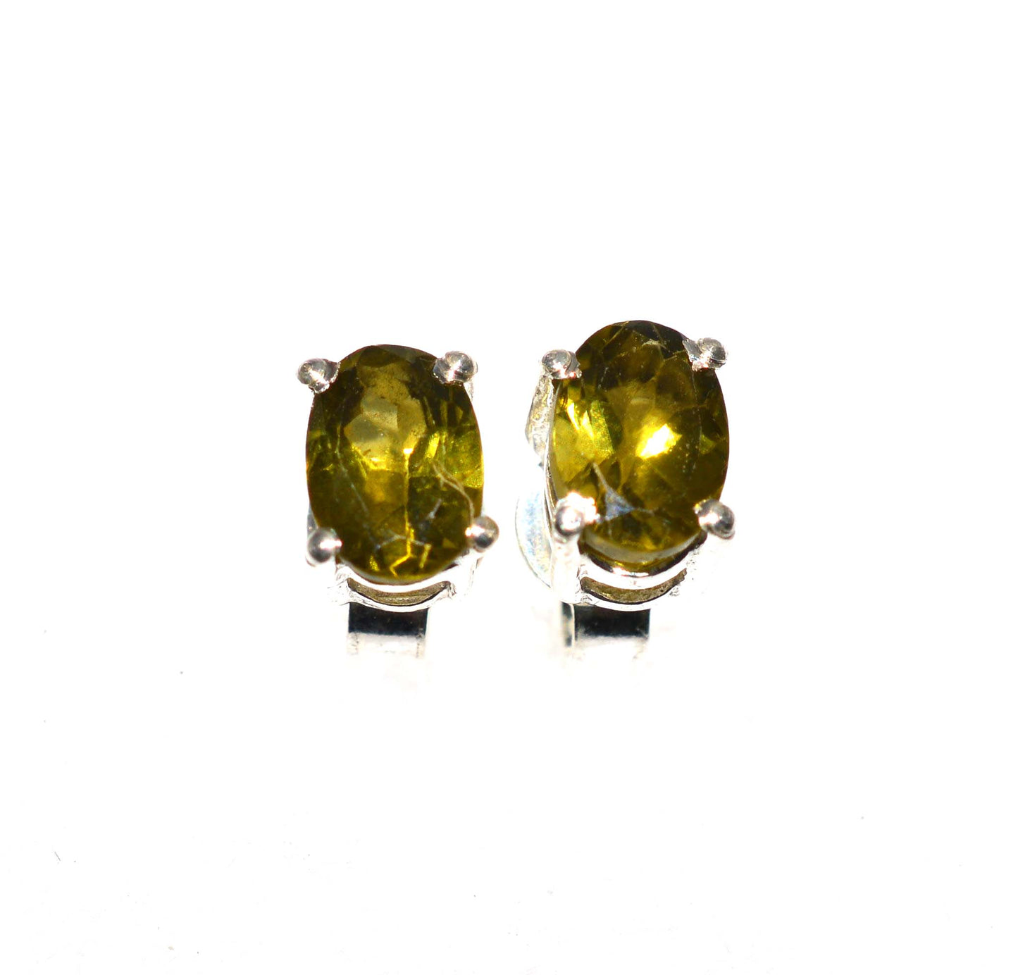 925 SOLID STERLING SILVER FACETED GREEN PERIDOT STUD EARRING