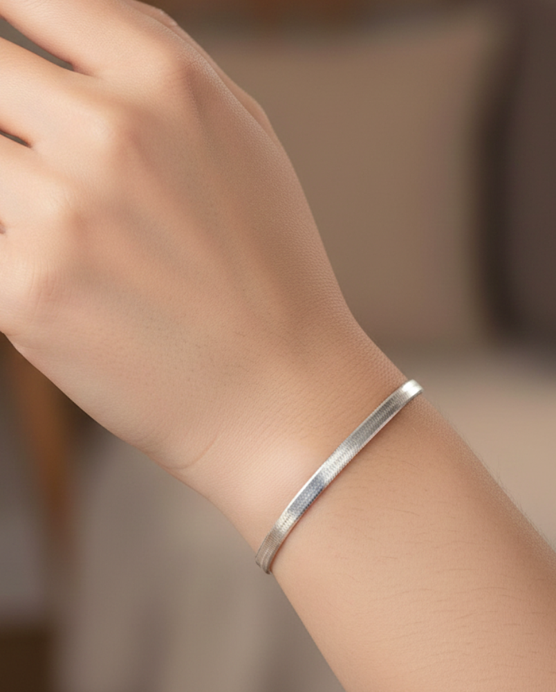 925 Solid Sterling Plain Bracelet - 8.5 Inches