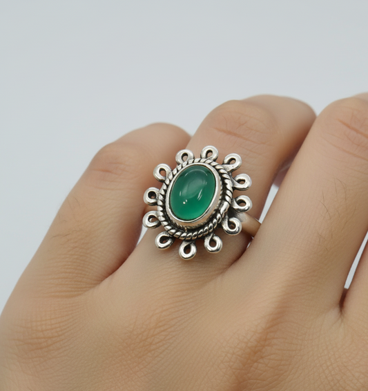 925 Solid Sterling Silver Designer Ring - 3.5 Grams