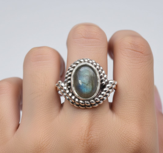 925 Solid Sterling Silver Designer Ring - 3 Gram