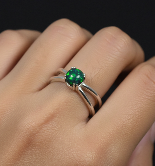 925 Solid Sterling silver Faceted Ring - 2 Grams