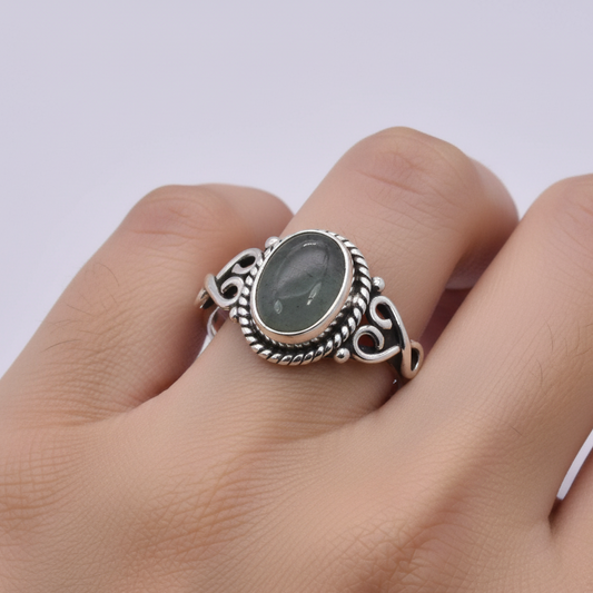 925 Solid Sterling Silver Designer Ring - 2.5 Grams
