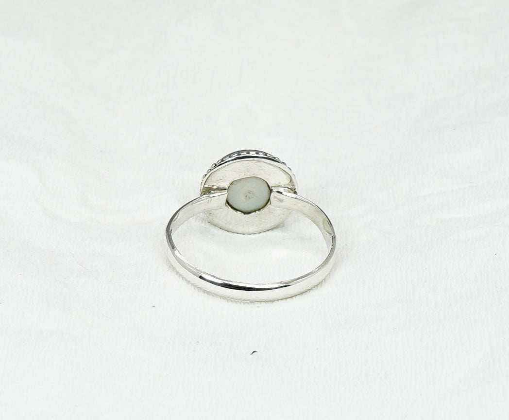 925 Solid Sterling Silver Freshwater Pearl Ring - 9 US