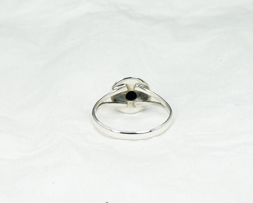 925 Solid Sterling Silver Blue Lapis Lazuli Ring - 8 US