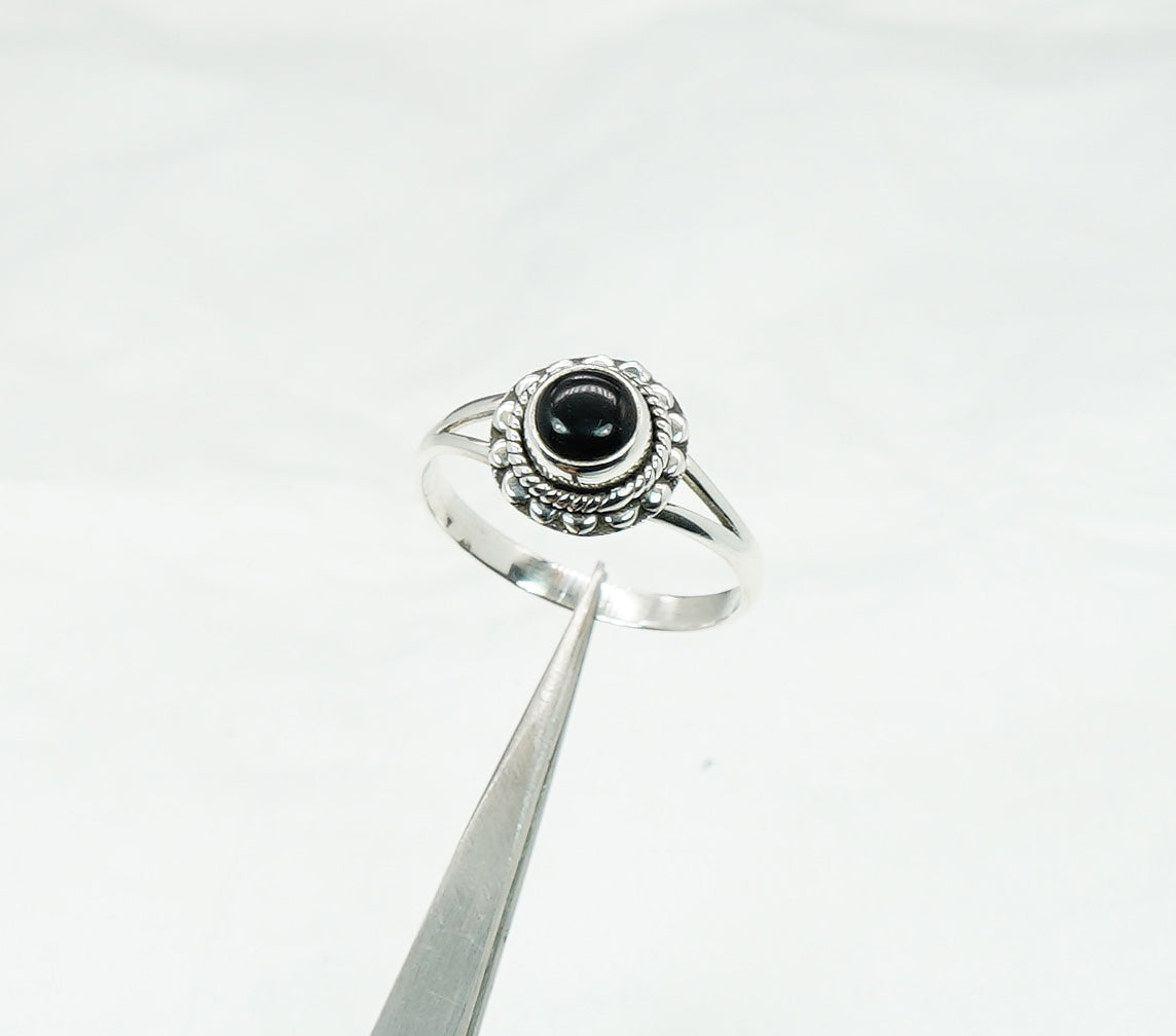 925 Solid Sterling Silver Black Onyx Ring - 9 US