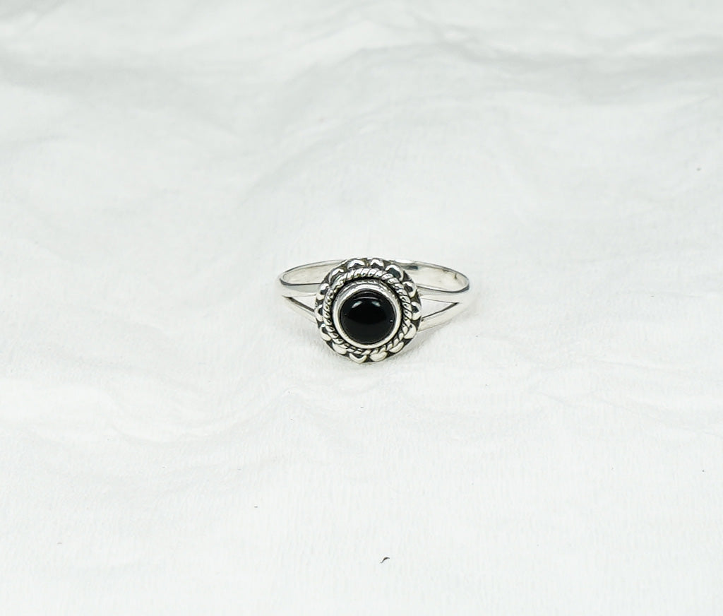 925 Solid Sterling Silver Black Onyx Ring - 9 US