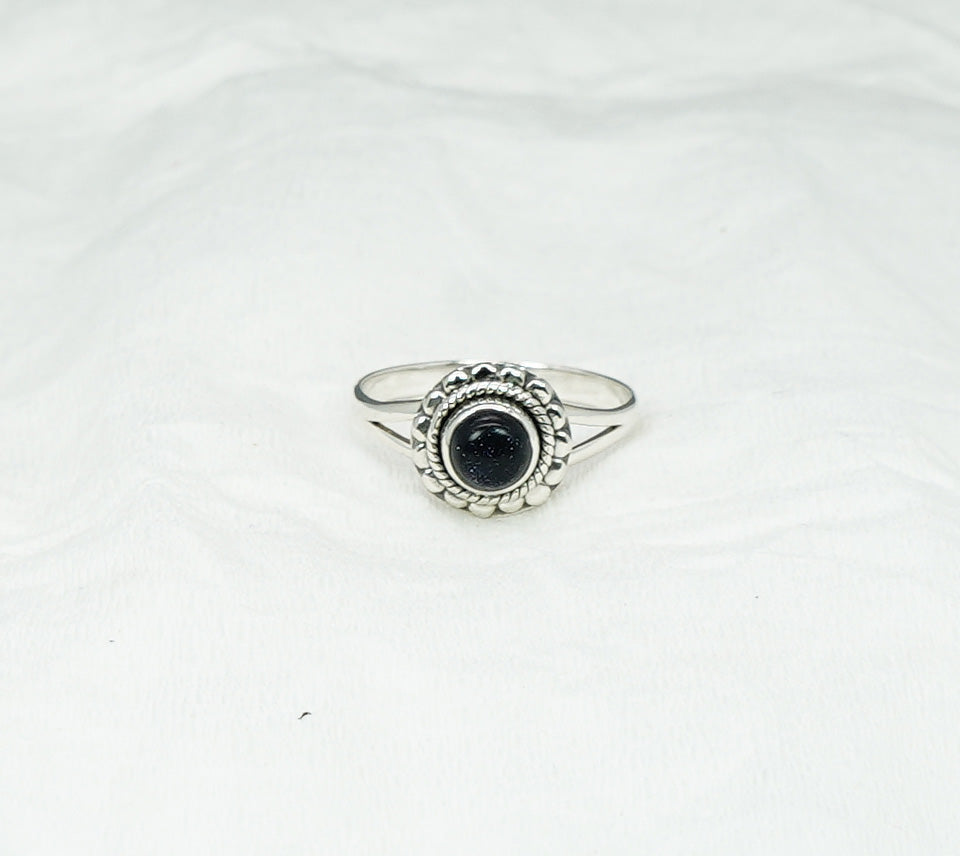 925 Solid Sterling Silver Blue Sunstone Ring - 9 US