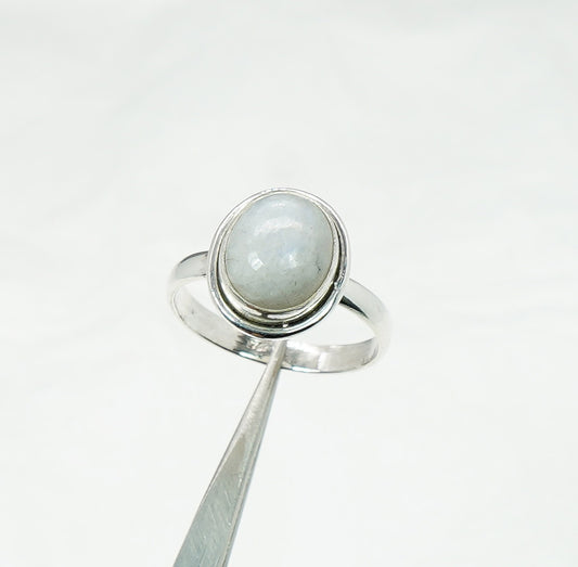 925 Solid Sterling Silver White Rainbow Moonstone Ring - 8 US