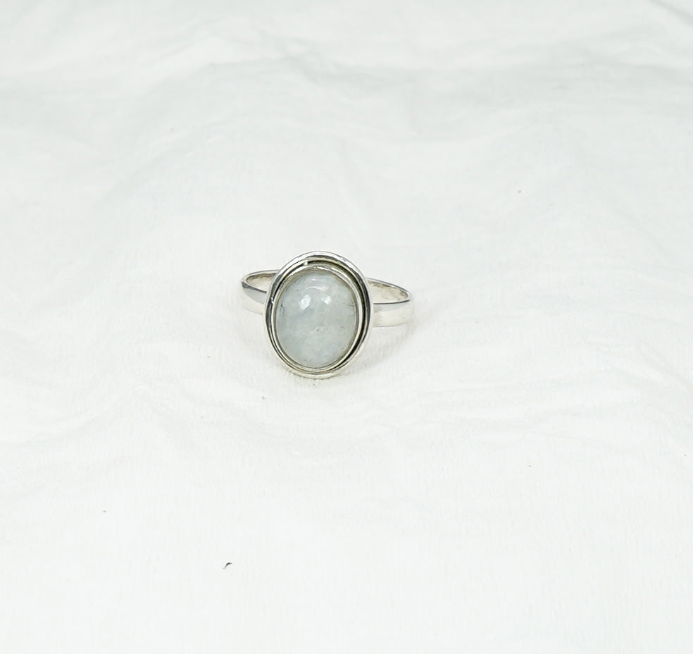 925 Solid Sterling Silver White Rainbow Moonstone Ring - 8 US