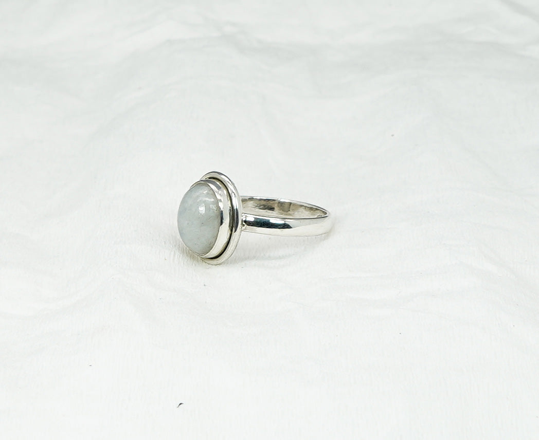 925 Solid Sterling Silver White Rainbow Moonstone Ring - 8 US