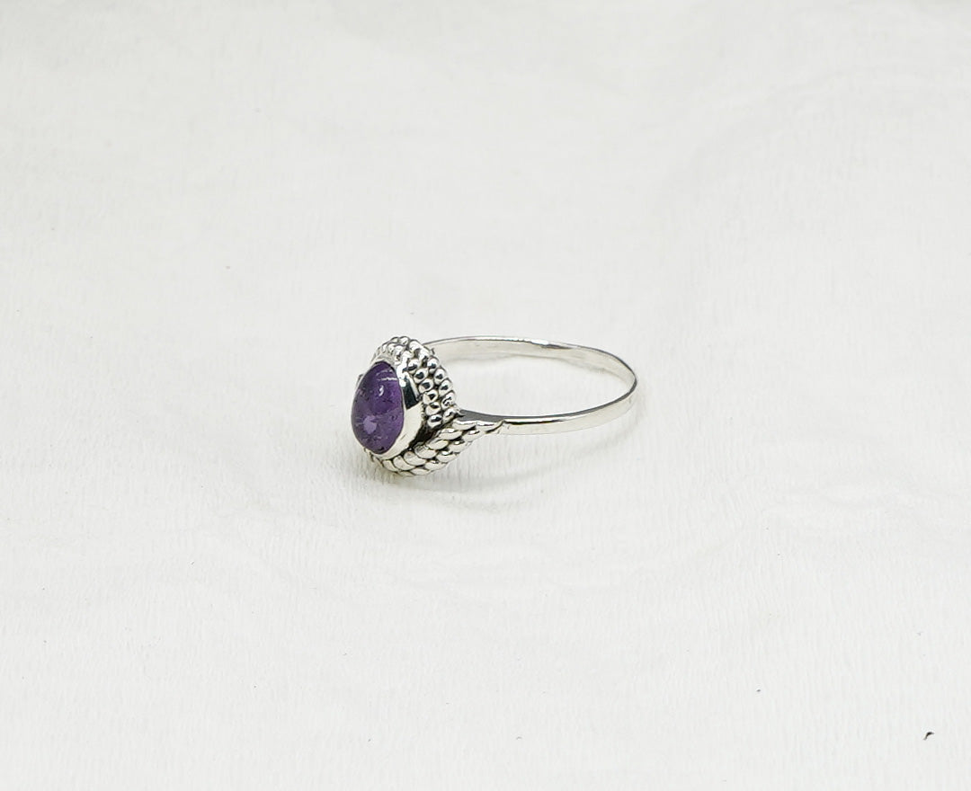925 Solid Sterling Silver Purple Amethyst Ring - 11 US