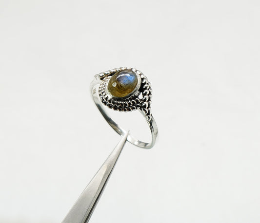 925 Solid Sterling Silver Labradorite Ring - 11 US
